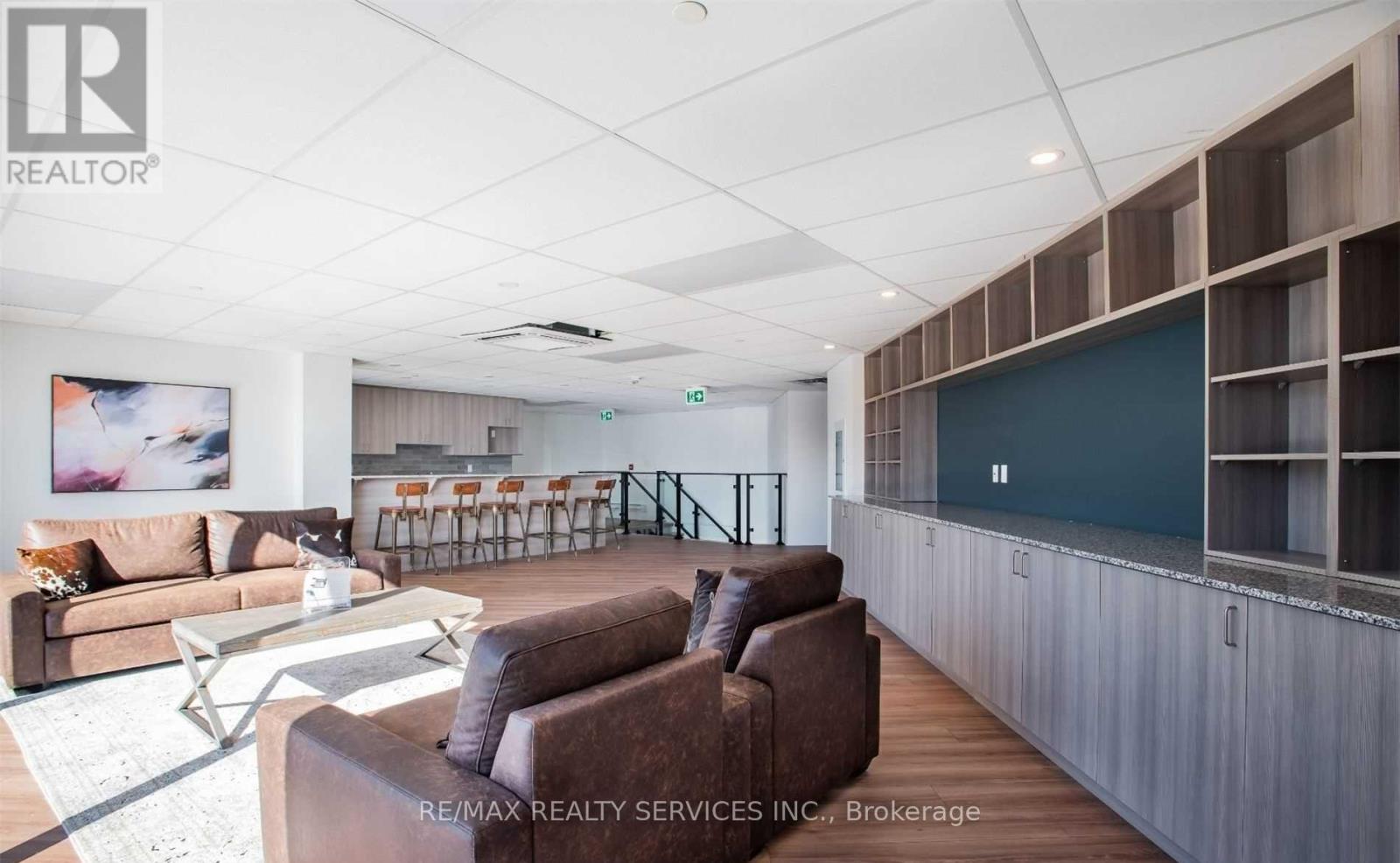 Property at 408 - 1 FALAISE ROAD image 3