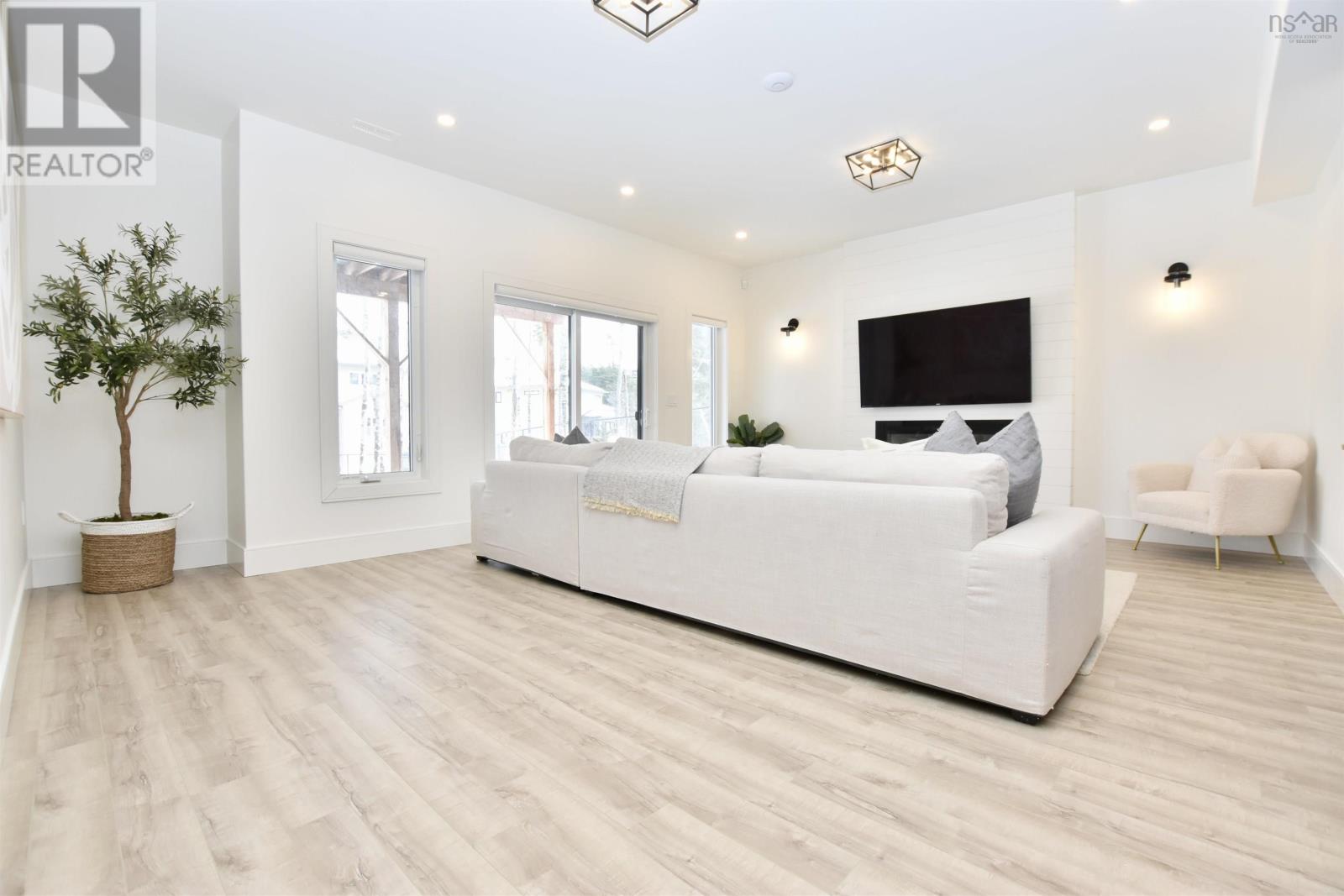 70 Crownridge Drive, Bedford, Nova Scotia  B4B 0X4 - Photo 40 - 202503015