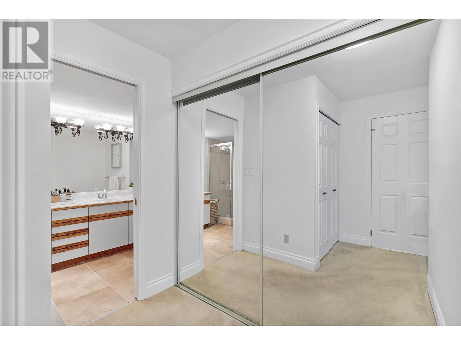 204 3441 Curle Avenue, Burnaby, British Columbia  V5G 4P4 - Photo 11 - R2967227