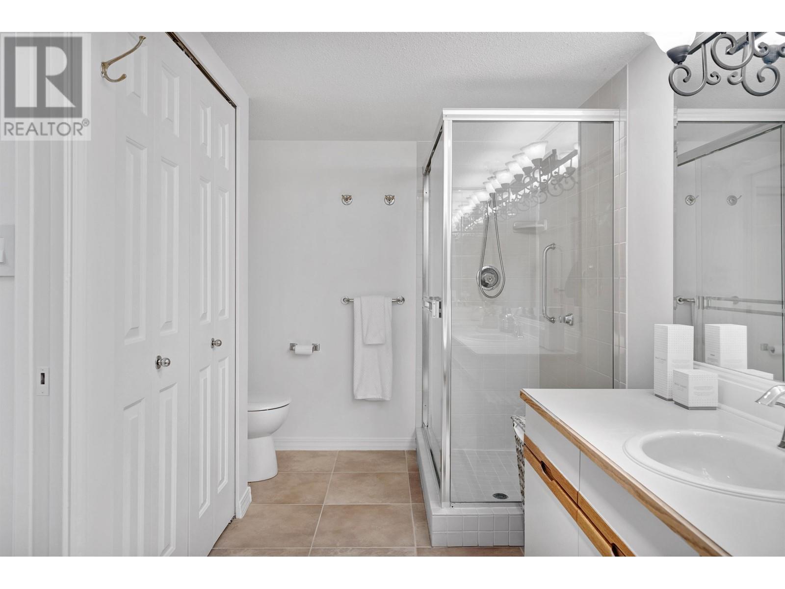 204 3441 Curle Avenue, Burnaby, British Columbia  V5G 4P4 - Photo 13 - R2967227
