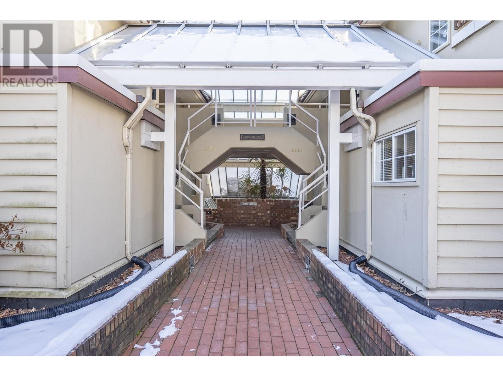 204 3441 Curle Avenue, Burnaby, British Columbia  V5G 4P4 - Photo 31 - R2967227