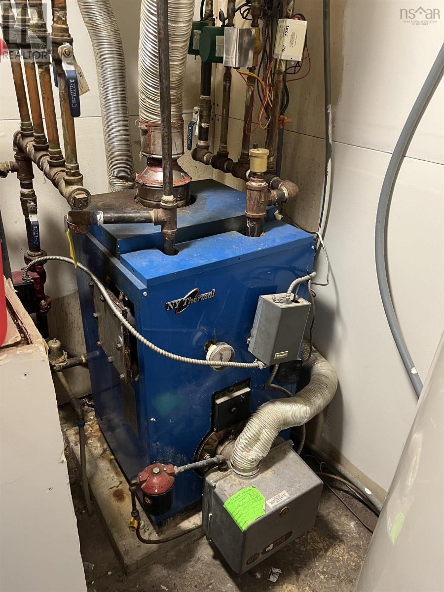 117 Lake Road, Glace Bay, Nova Scotia  B1A 2G8 - Photo 12 - 202503024