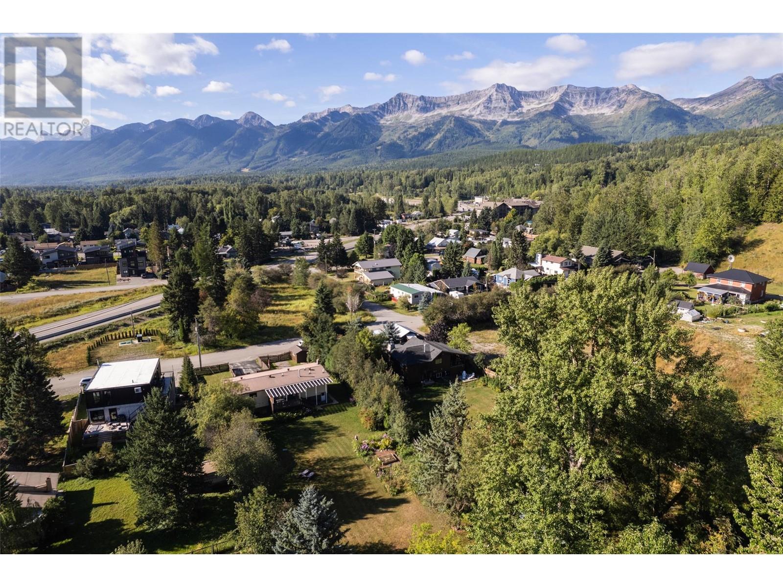 1269 Colclough Avenue, Fernie, British Columbia  V0B 1M1 - Photo 22 - 10335313