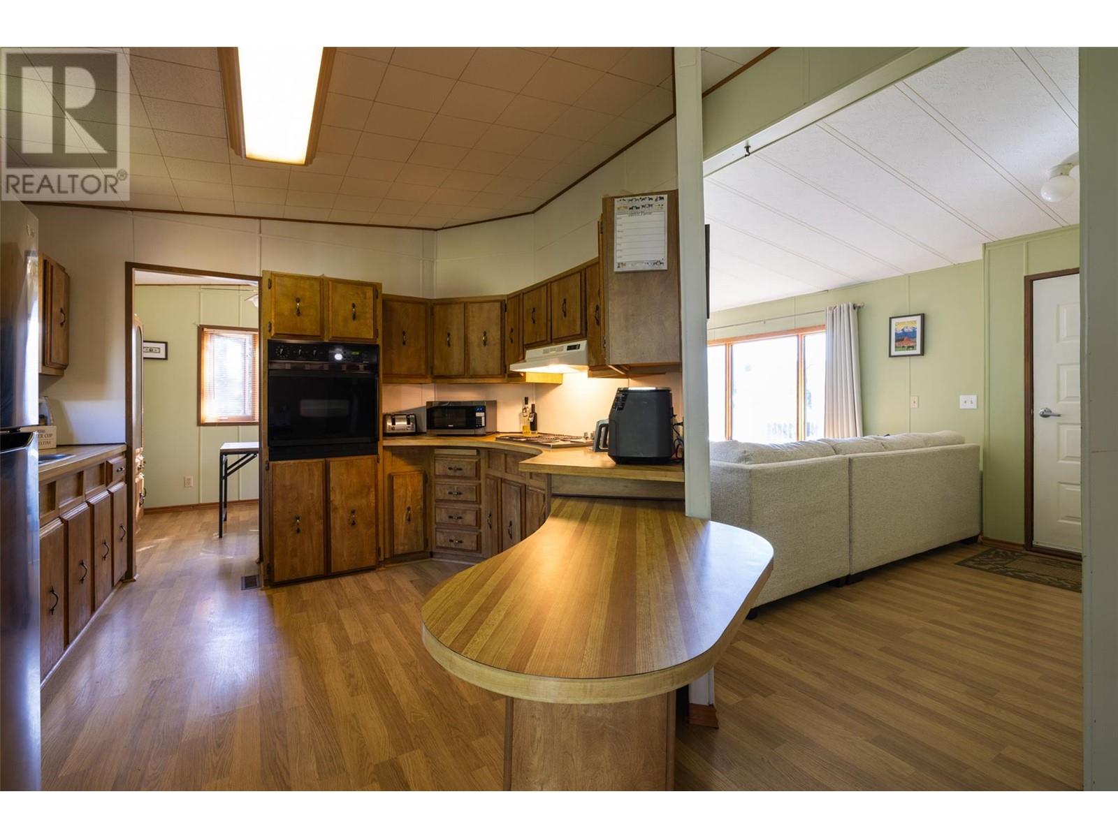 1269 Colclough Avenue, Fernie, British Columbia  V0B 1M1 - Photo 29 - 10335313