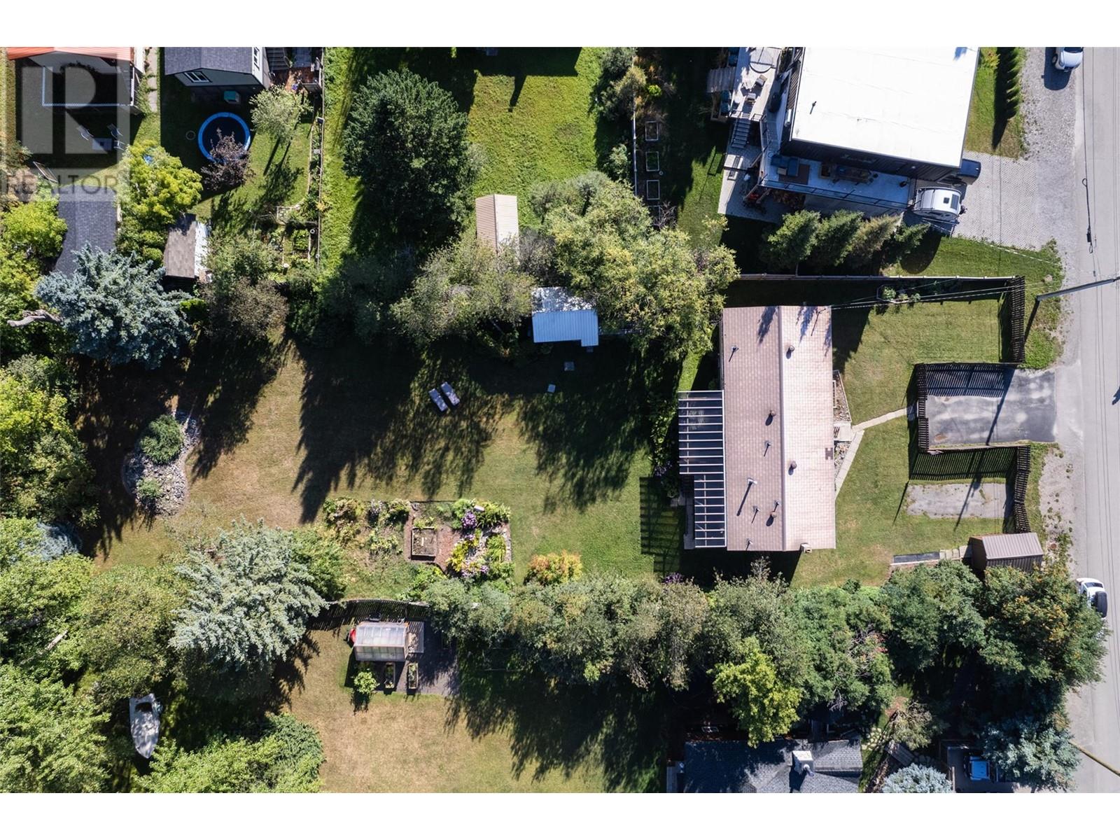 1269 Colclough Avenue, Fernie, British Columbia  V0B 1M1 - Photo 19 - 10335313