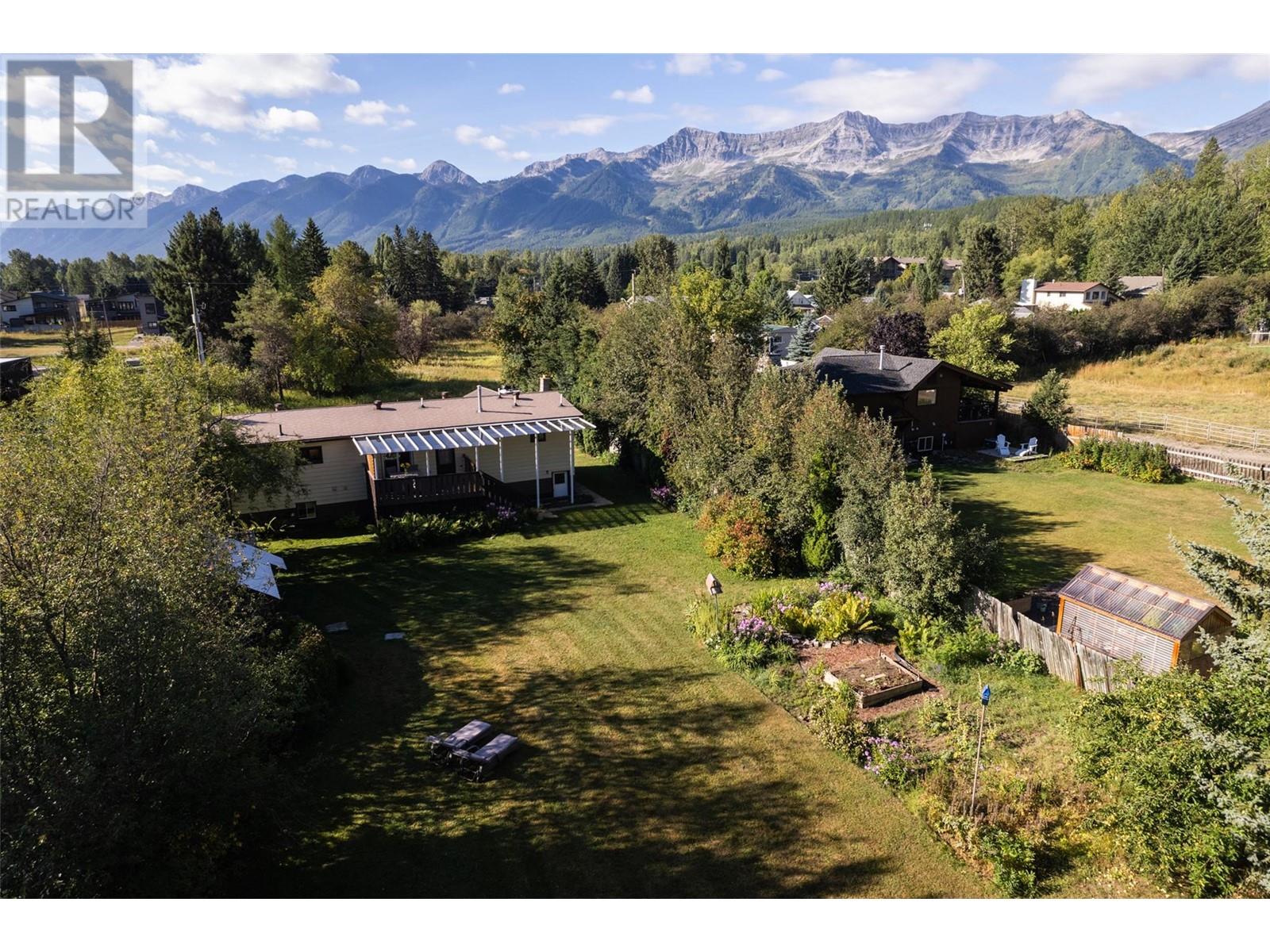 1269 Colclough Avenue, Fernie, British Columbia  V0B 1M1 - Photo 24 - 10335313