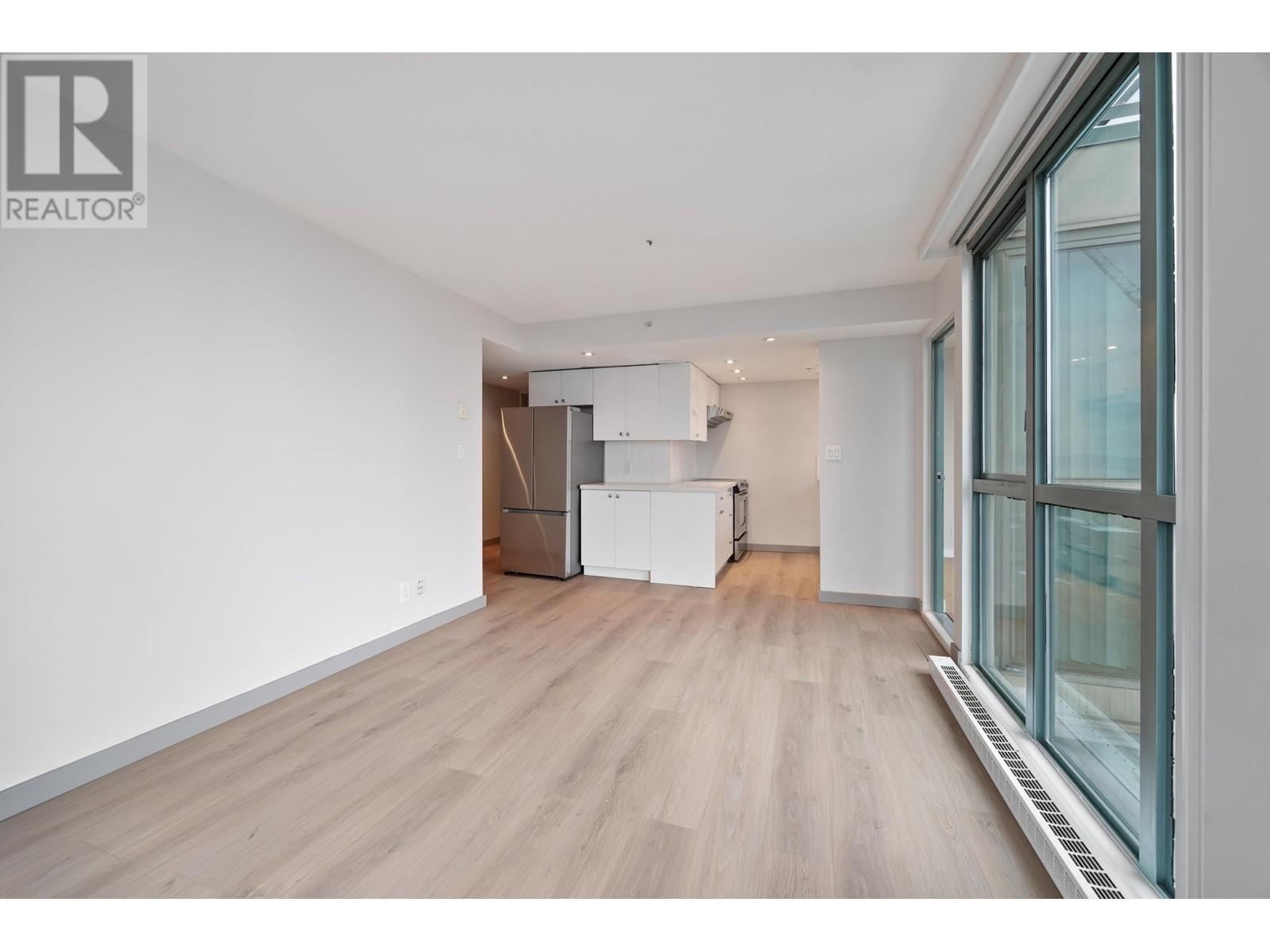 Listing Picture 10 of 35 : 2701 1188 HOWE STREET, Vancouver / 溫哥華 - 魯藝地產 Yvonne Lu Group - MLS Medallion Club Member