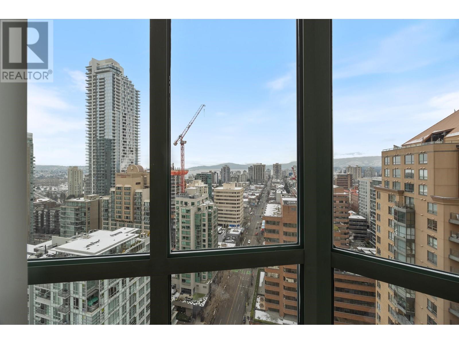 Listing Picture 17 of 35 : 2701 1188 HOWE STREET, Vancouver / 溫哥華 - 魯藝地產 Yvonne Lu Group - MLS Medallion Club Member