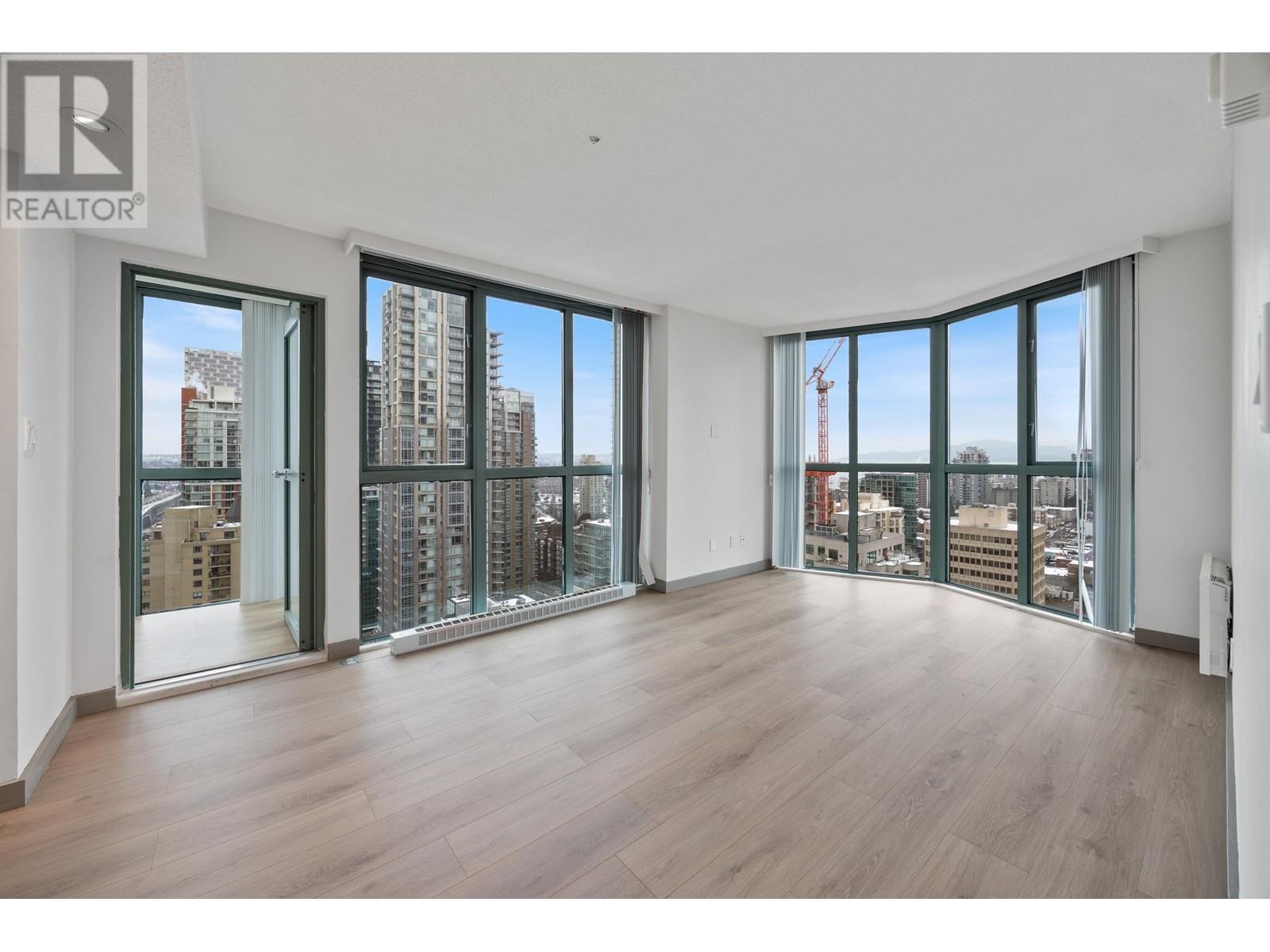 Listing Picture 2 of 35 : 2701 1188 HOWE STREET, Vancouver / 溫哥華 - 魯藝地產 Yvonne Lu Group - MLS Medallion Club Member