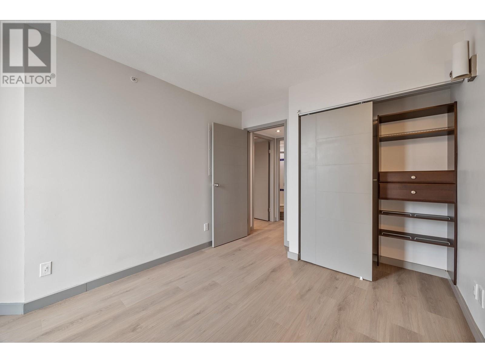 Listing Picture 20 of 35 : 2701 1188 HOWE STREET, Vancouver / 溫哥華 - 魯藝地產 Yvonne Lu Group - MLS Medallion Club Member