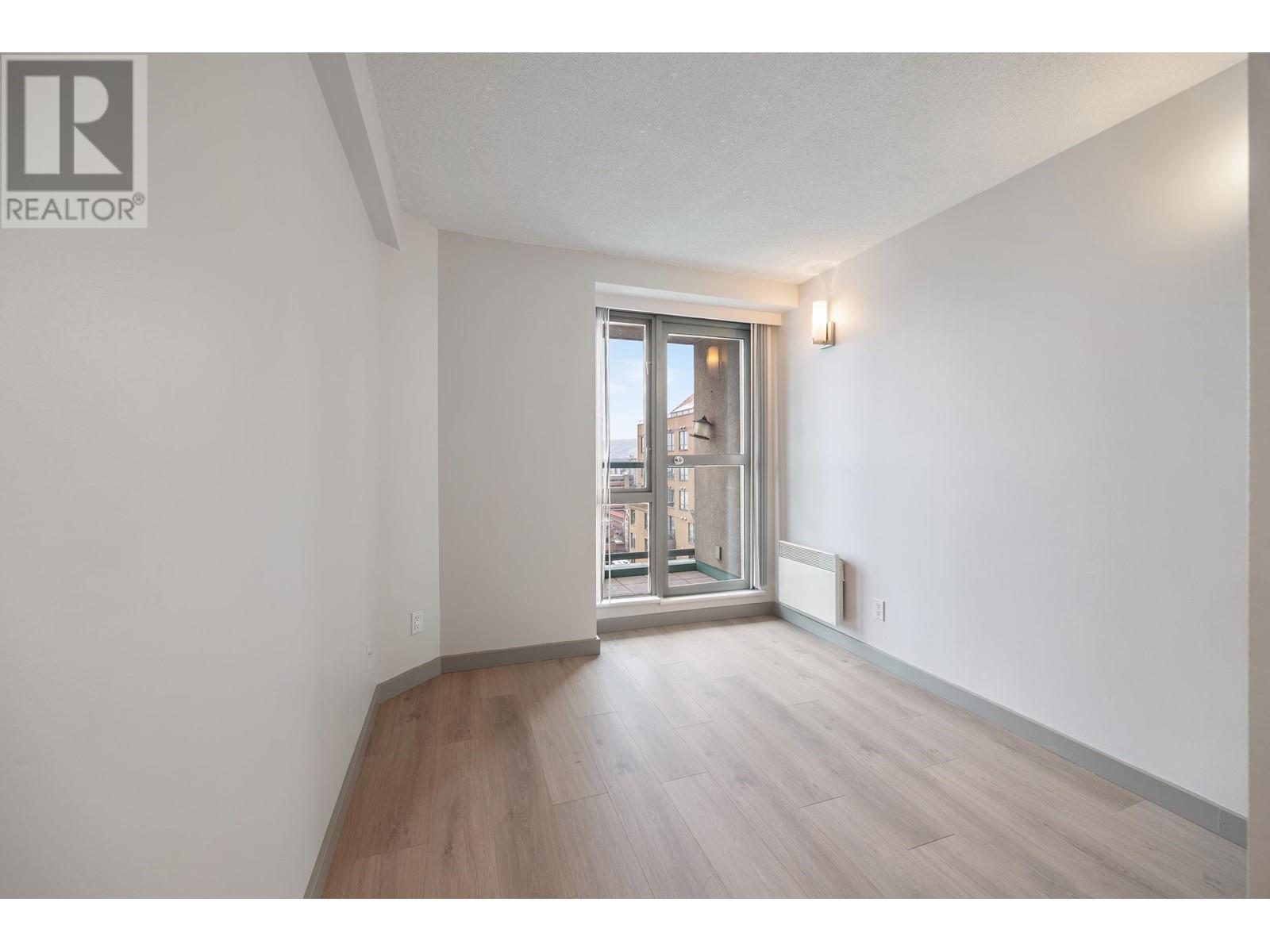 Listing Picture 22 of 35 : 2701 1188 HOWE STREET, Vancouver / 溫哥華 - 魯藝地產 Yvonne Lu Group - MLS Medallion Club Member