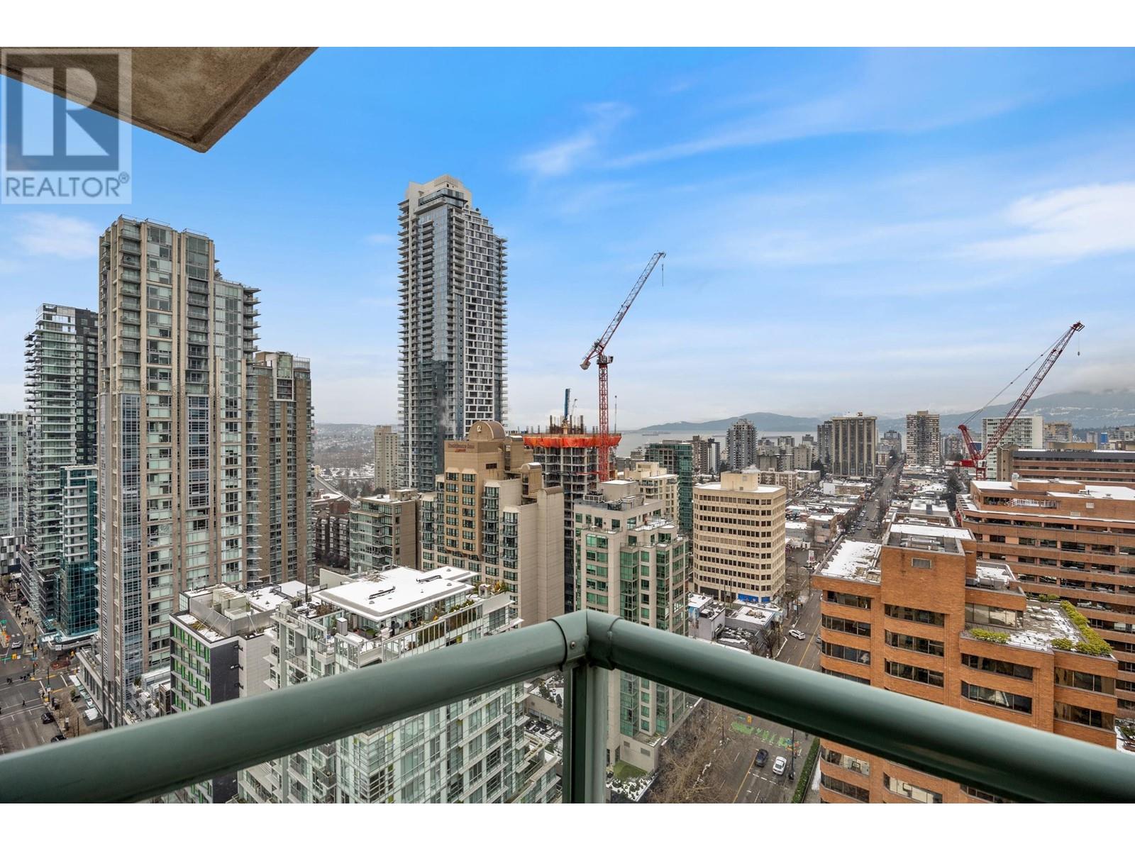 Listing Picture 25 of 35 : 2701 1188 HOWE STREET, Vancouver / 溫哥華 - 魯藝地產 Yvonne Lu Group - MLS Medallion Club Member