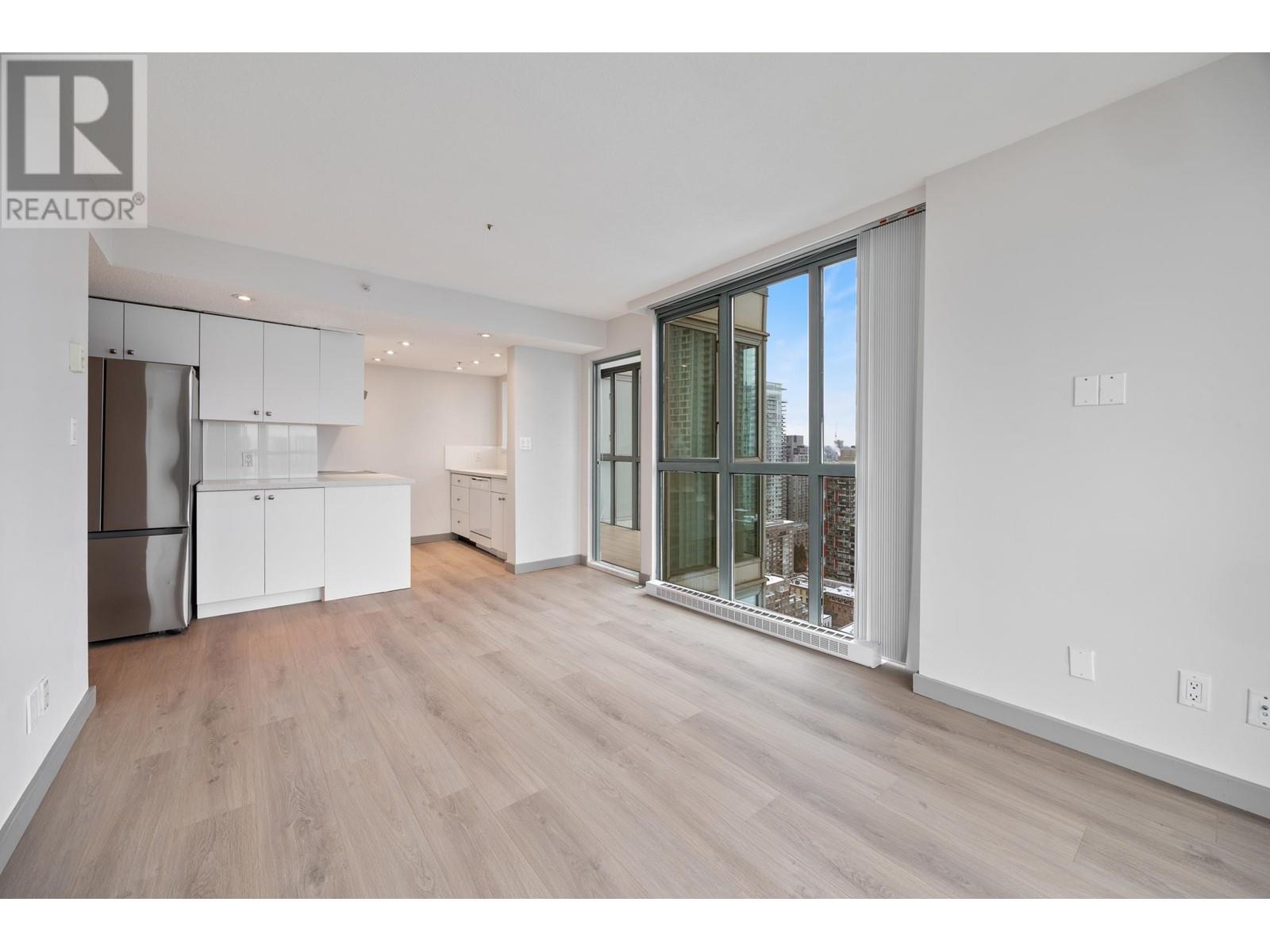 Listing Picture 9 of 35 : 2701 1188 HOWE STREET, Vancouver / 溫哥華 - 魯藝地產 Yvonne Lu Group - MLS Medallion Club Member