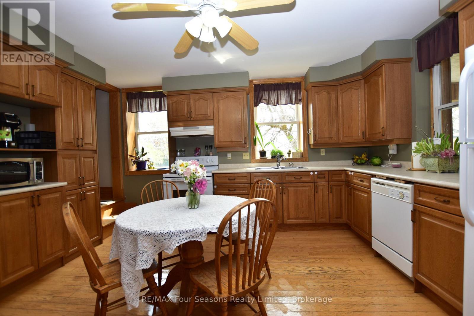 1592 Bruce Saugeen Townline, Saugeen Shores, Ontario  N0H 2C5 - Photo 31 - X11975394