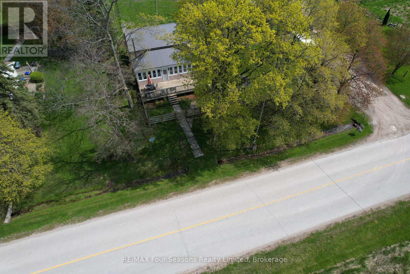 1592 Bruce Saugeen Townline, Saugeen Shores, Ontario  N0H 2C5 - Photo 6 - X11975394