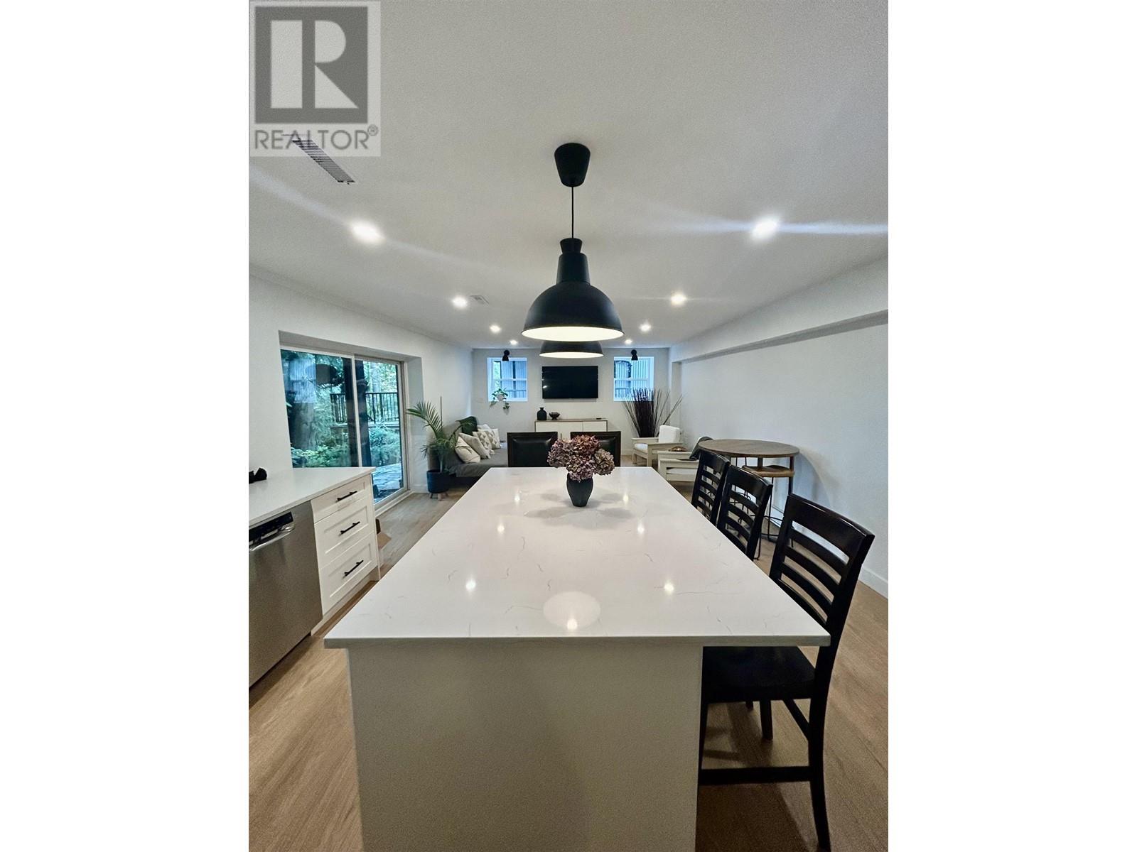 Lower-1xxx Corona Crescent, Coquitlam, British Columbia  V3J 6Y9 - Photo 7 - R2964831