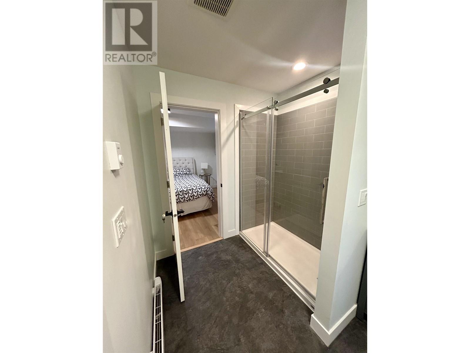 Lower-1xxx Corona Crescent, Coquitlam, British Columbia  V3J 6Y9 - Photo 16 - R2964831