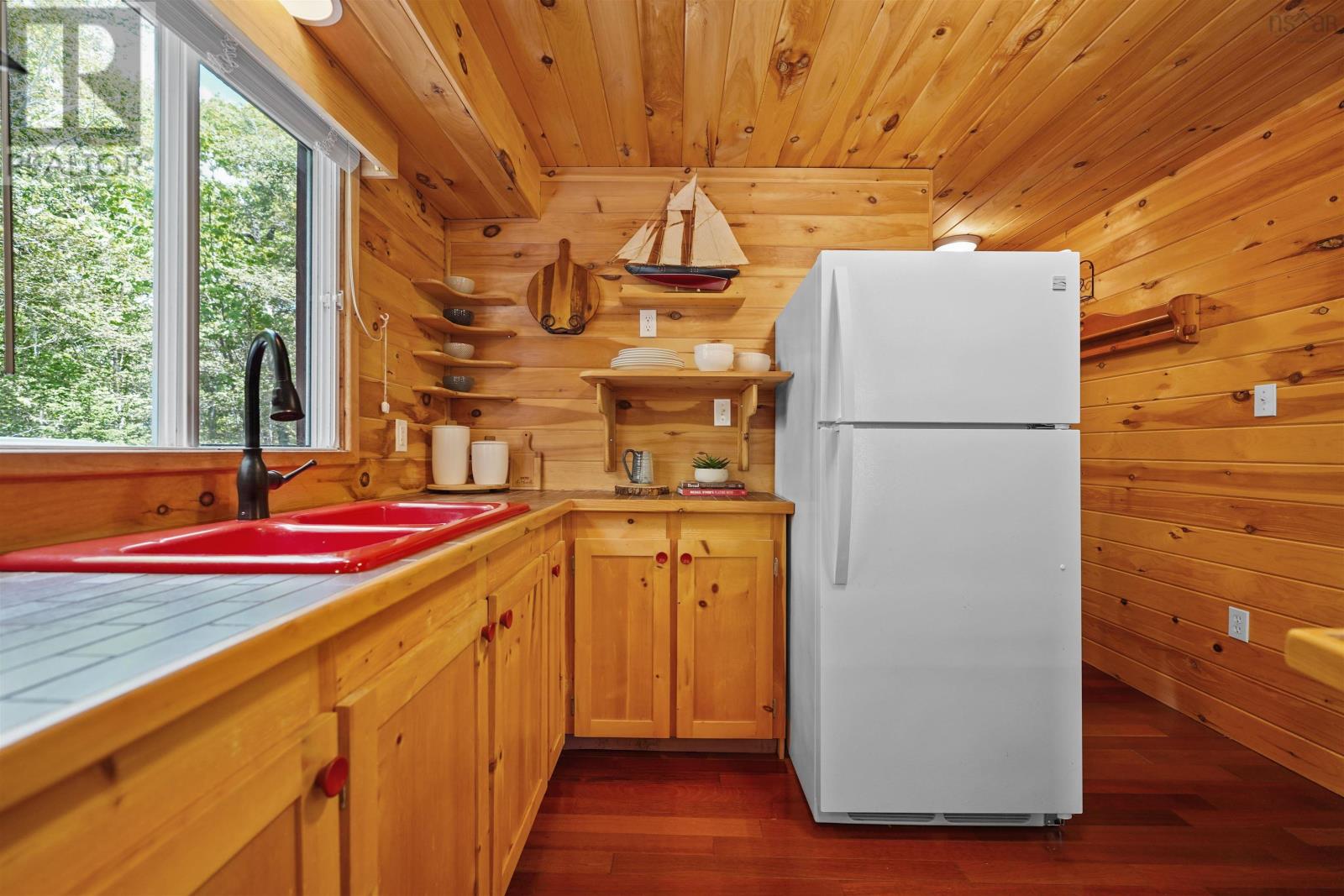 571 Turner Point Drive, Walden, Nova Scotia  B0J 2E0 - Photo 19 - 202503030