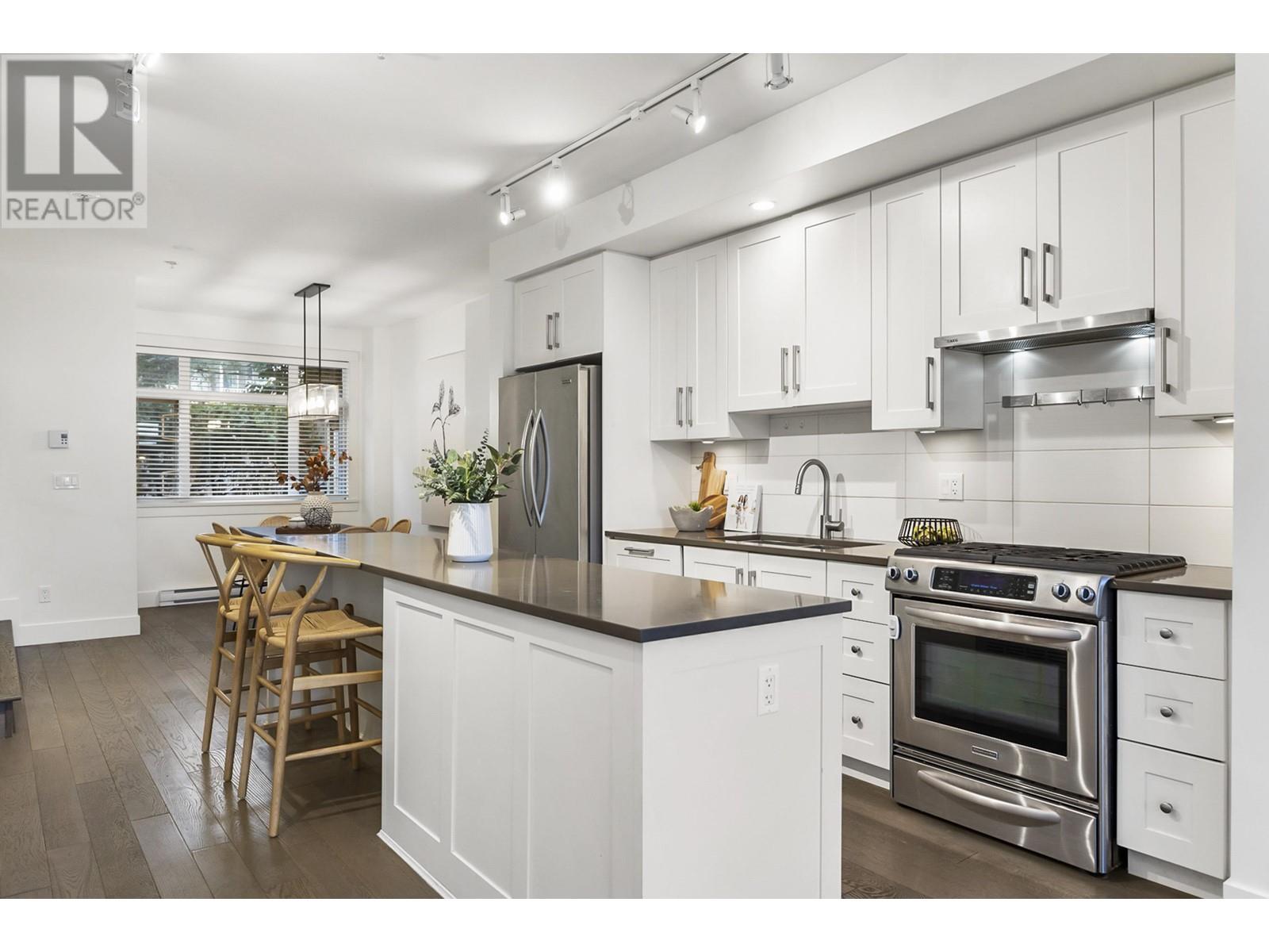 5741 St. George Street, Vancouver, British Columbia  V5W 2Y4 - Photo 12 - R2967252