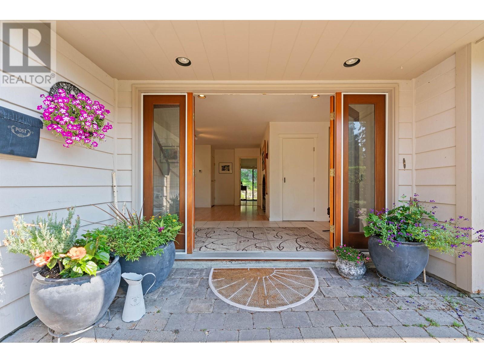5475 Greenleaf Road, West Vancouver, British Columbia  V7W 1N5 - Photo 12 - R2967249