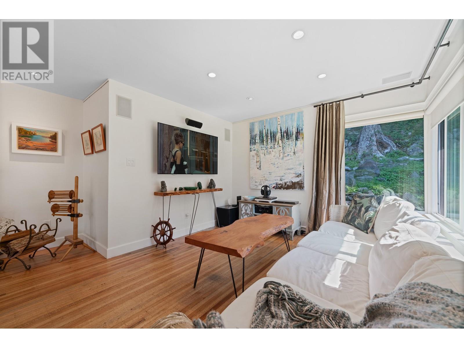 5475 Greenleaf Road, West Vancouver, British Columbia  V7W 1N5 - Photo 14 - R2967249