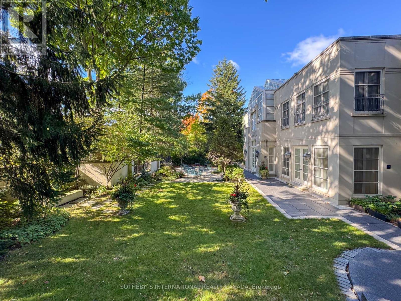 241 Strathallan Wood, Toronto, Ontario  M5N 1T5 - Photo 36 - C11975415