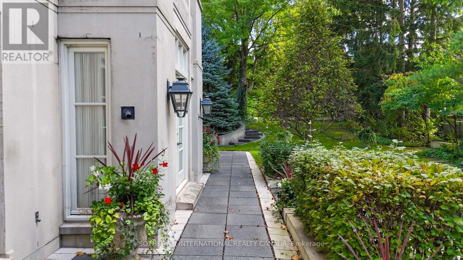 241 Strathallan Wood, Toronto, Ontario  M5N 1T5 - Photo 44 - C11975415