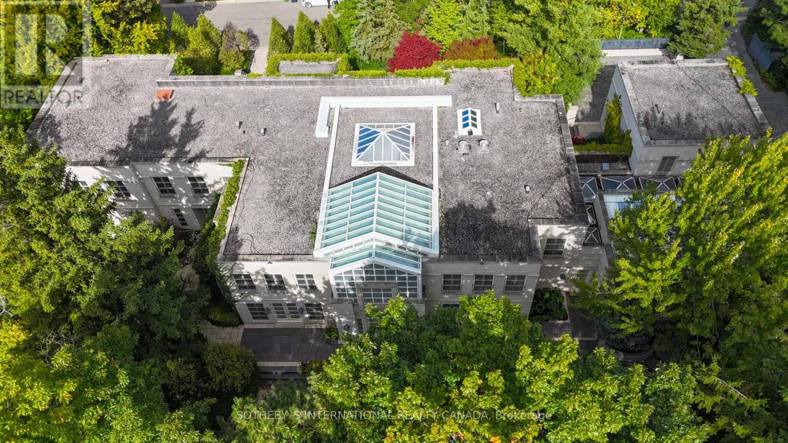 241 Strathallan Wood, Toronto, Ontario  M5N 1T5 - Photo 46 - C11975415