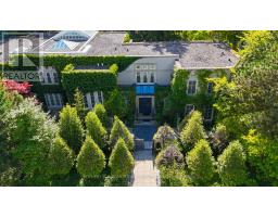 241 STRATHALLAN WOOD, Toronto, Ontario