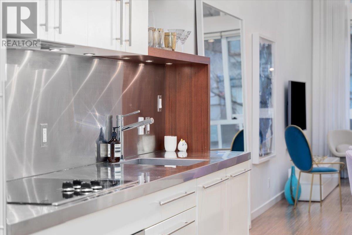 Listing Picture 10 of 35 : 305 36 WATER STREET, Vancouver / 溫哥華 - 魯藝地產 Yvonne Lu Group - MLS Medallion Club Member