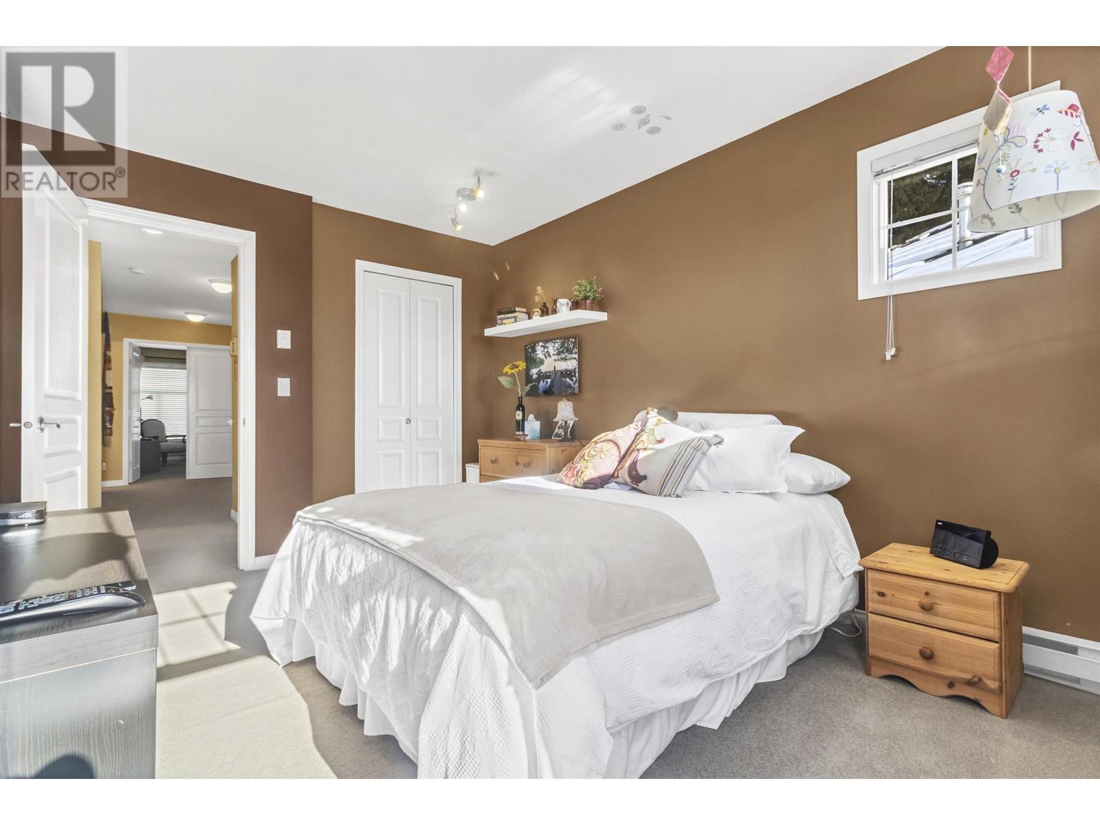 1705 Arbutus Place, Coquitlam, British Columbia  V3E 3K2 - Photo 37 - R2967262