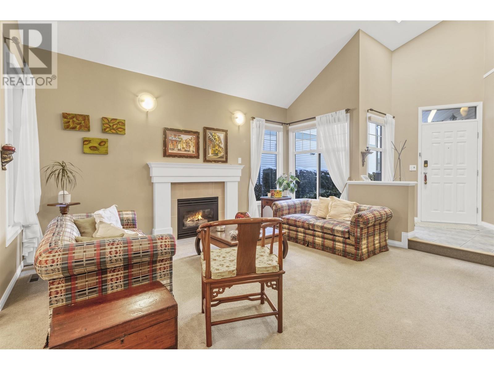 1705 Arbutus Place, Coquitlam, British Columbia  V3E 3K2 - Photo 7 - R2967262
