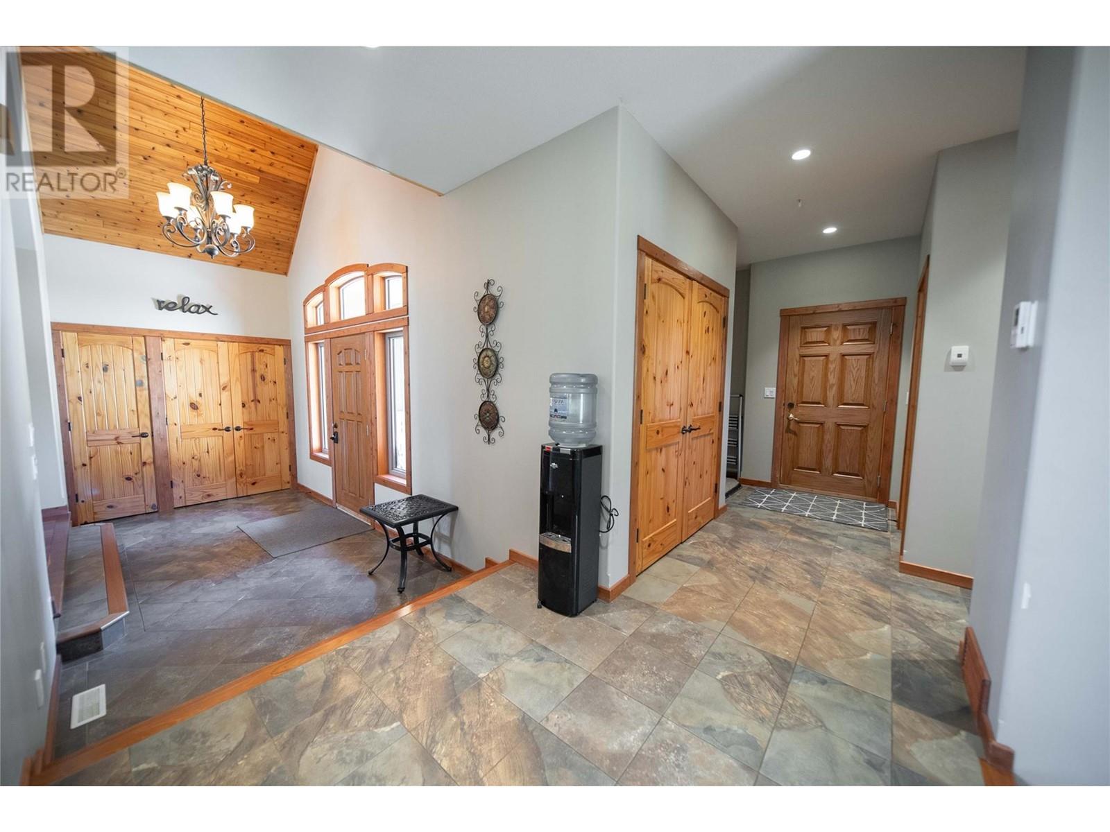 9865 Osprey Landing Drive, Wardner, British Columbia  V0B 2J0 - Photo 21 - 10334989