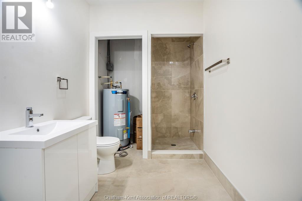 153 King Street West Unit# 2, Chatham, Ontario  N7M 1E4 - Photo 10 - 25000202