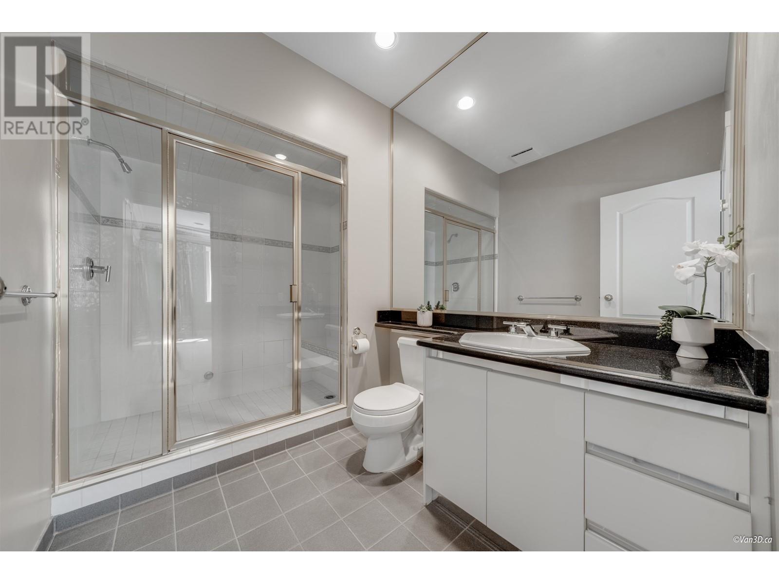 Listing Picture 32 of 38 : 8271 PIGOTT ROAD, Richmond / 烈治文 - 魯藝地產 Yvonne Lu Group - MLS Medallion Club Member