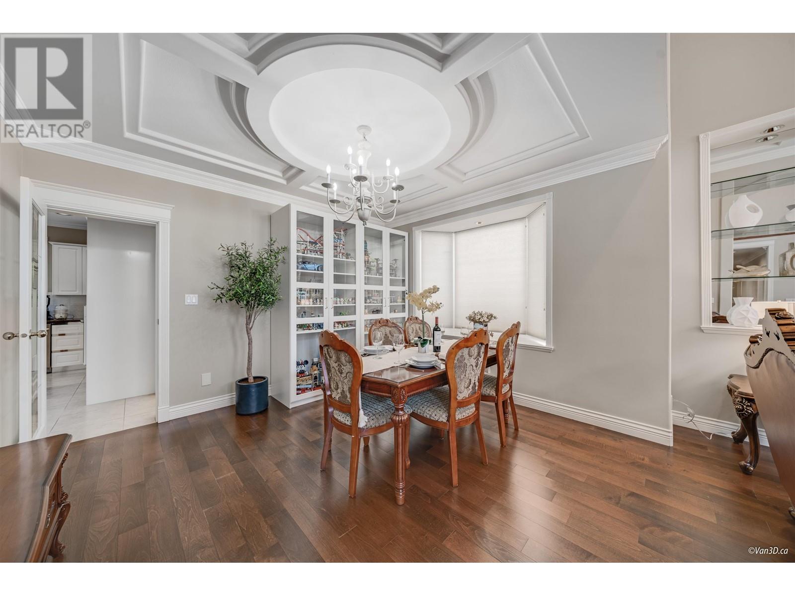 Listing Picture 8 of 38 : 8271 PIGOTT ROAD, Richmond / 烈治文 - 魯藝地產 Yvonne Lu Group - MLS Medallion Club Member