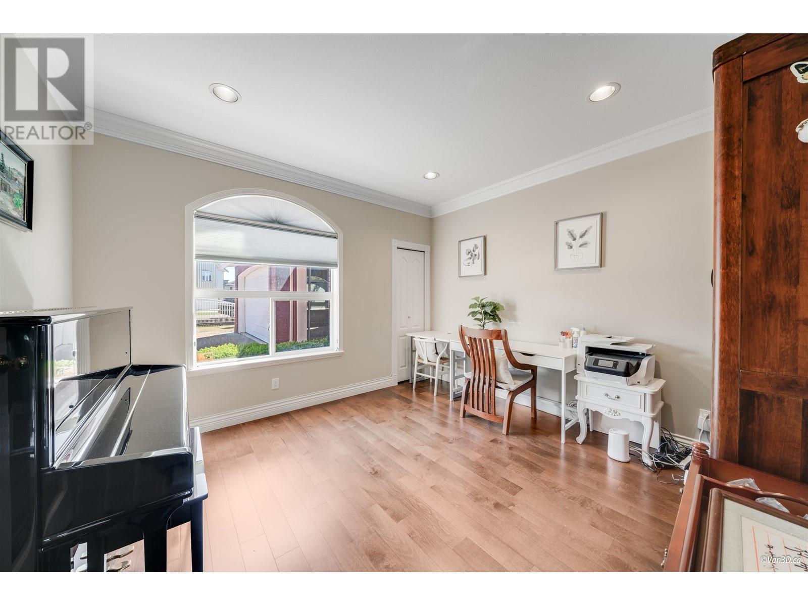 Listing Picture 29 of 38 : 8271 PIGOTT ROAD, Richmond / 烈治文 - 魯藝地產 Yvonne Lu Group - MLS Medallion Club Member