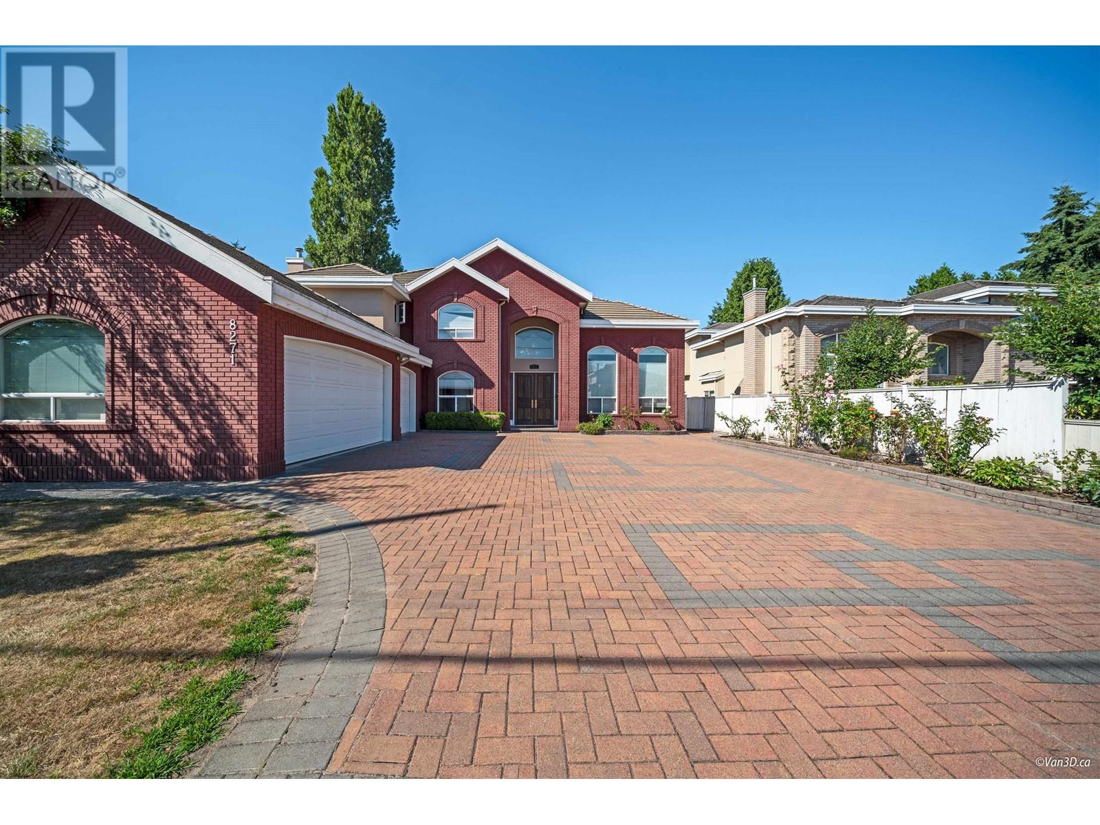 Listing Picture 5 of 38 : 8271 PIGOTT ROAD, Richmond / 烈治文 - 魯藝地產 Yvonne Lu Group - MLS Medallion Club Member