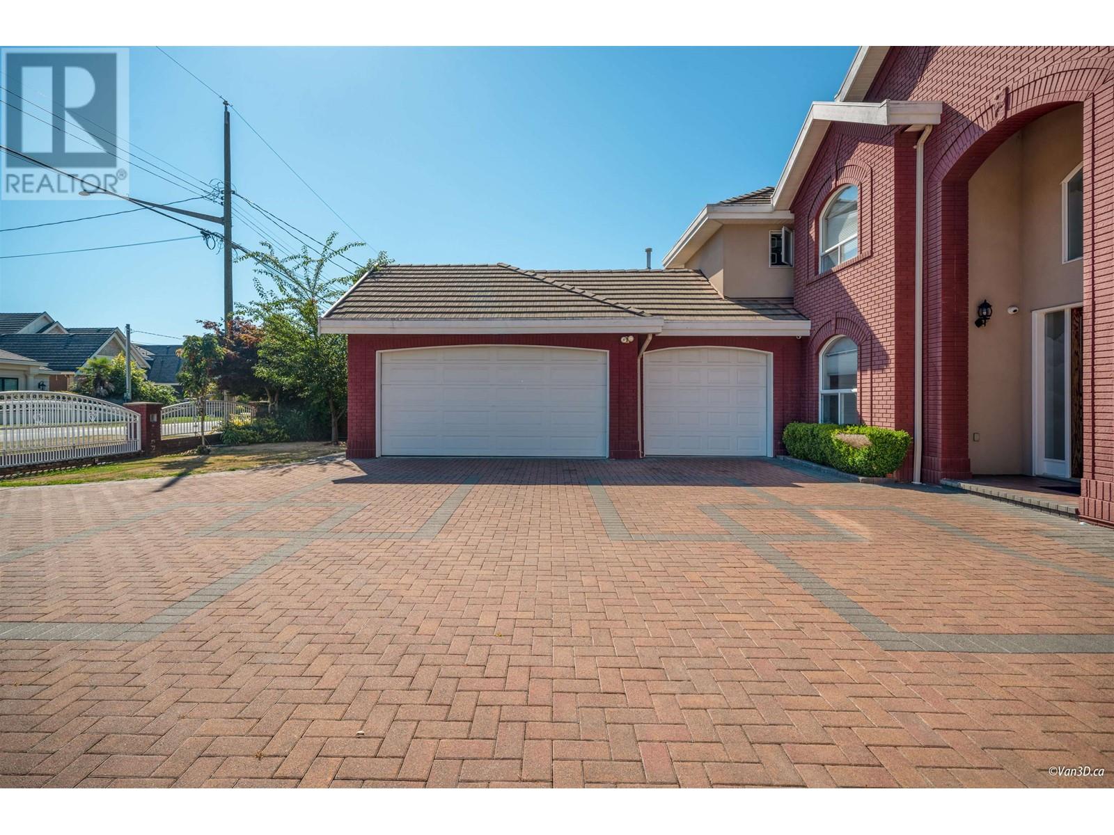 Listing Picture 6 of 38 : 8271 PIGOTT ROAD, Richmond / 烈治文 - 魯藝地產 Yvonne Lu Group - MLS Medallion Club Member