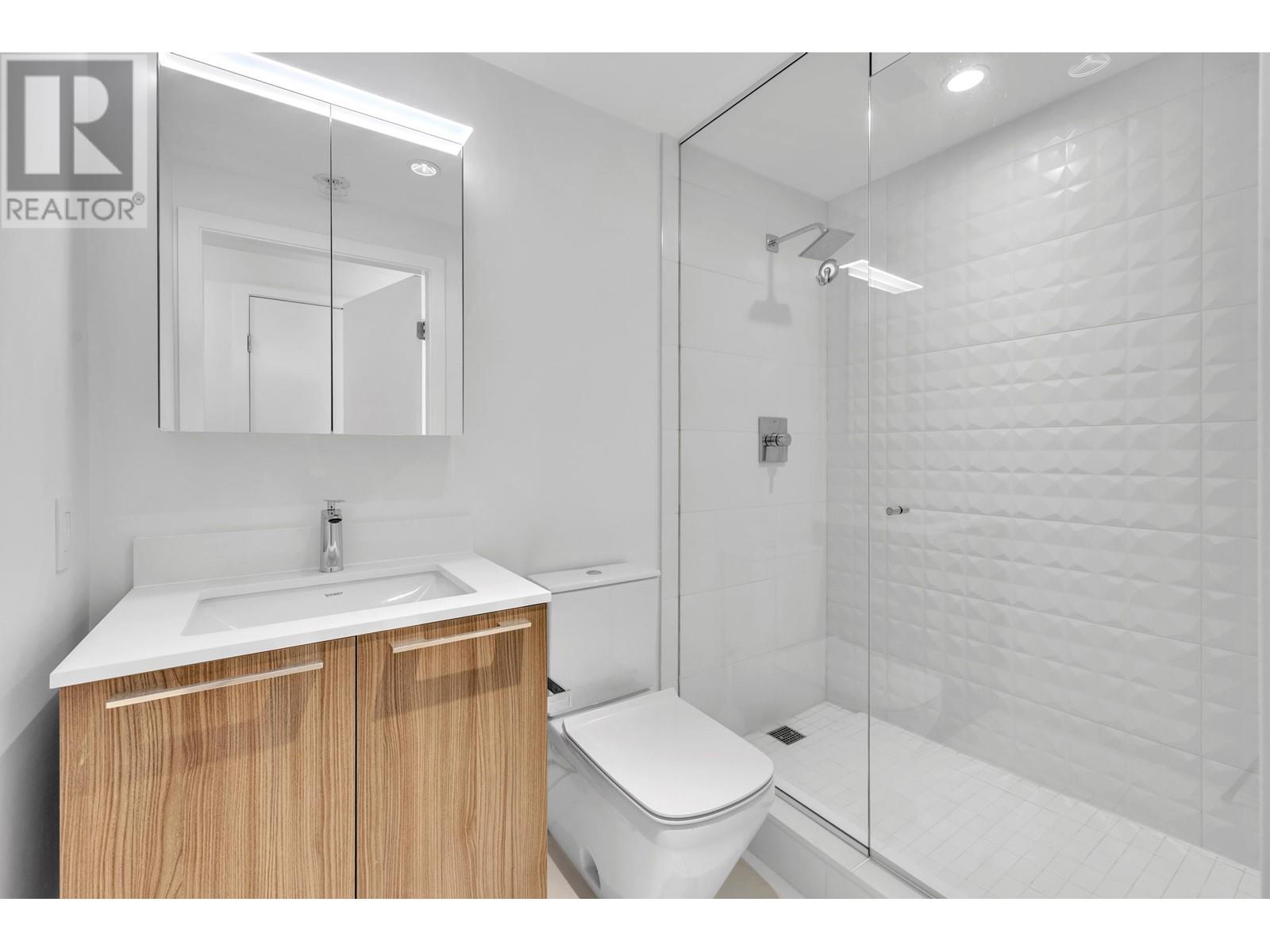 Listing Picture 15 of 37 : 1505 2220 KINGSWAY, Vancouver / 溫哥華 - 魯藝地產 Yvonne Lu Group - MLS Medallion Club Member