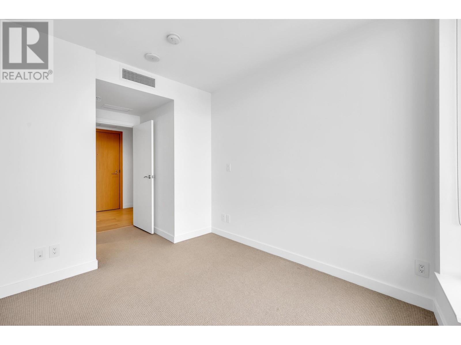 Listing Picture 10 of 37 : 1505 2220 KINGSWAY, Vancouver / 溫哥華 - 魯藝地產 Yvonne Lu Group - MLS Medallion Club Member