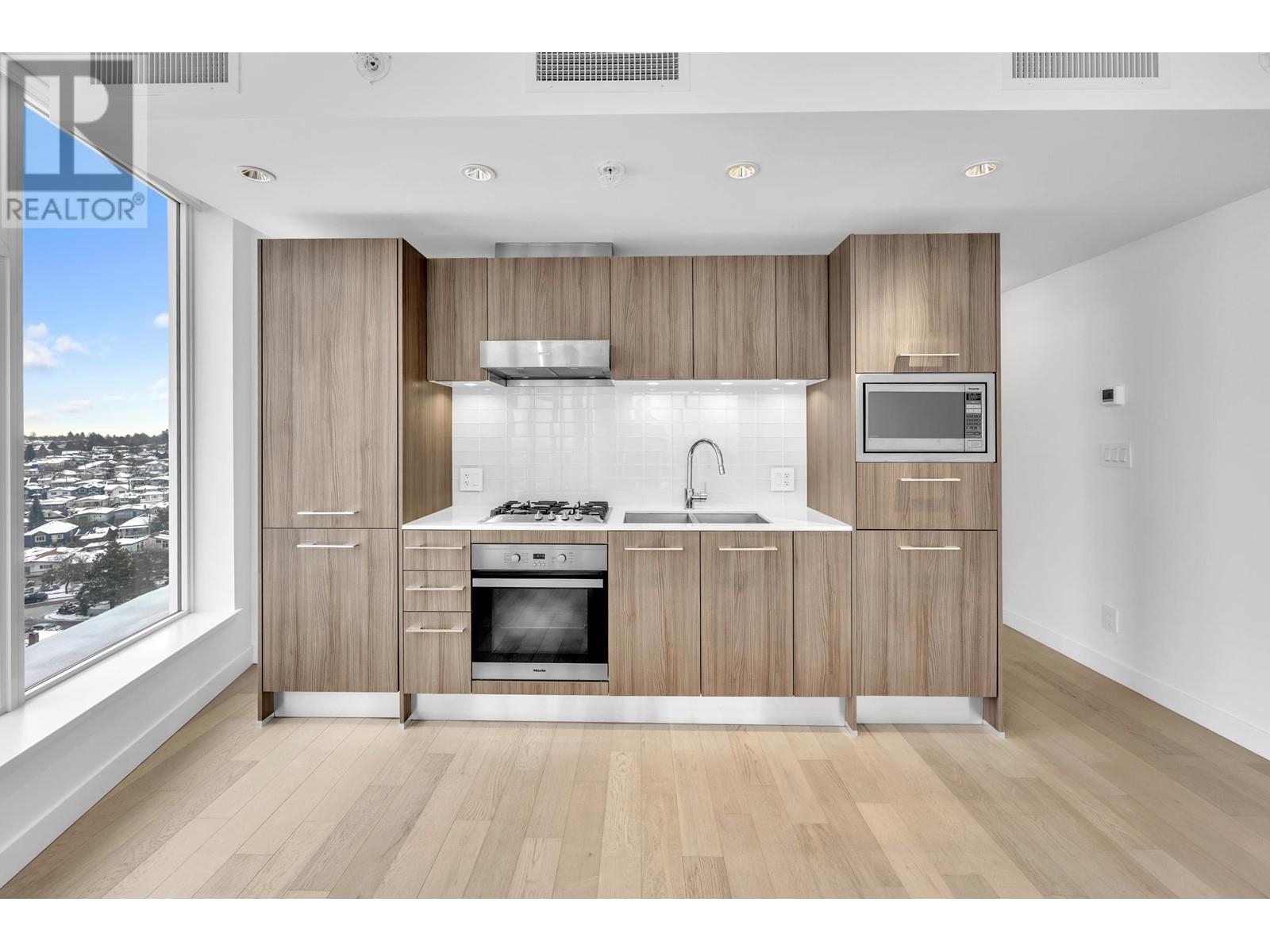 Listing Picture 5 of 37 : 1505 2220 KINGSWAY, Vancouver / 溫哥華 - 魯藝地產 Yvonne Lu Group - MLS Medallion Club Member