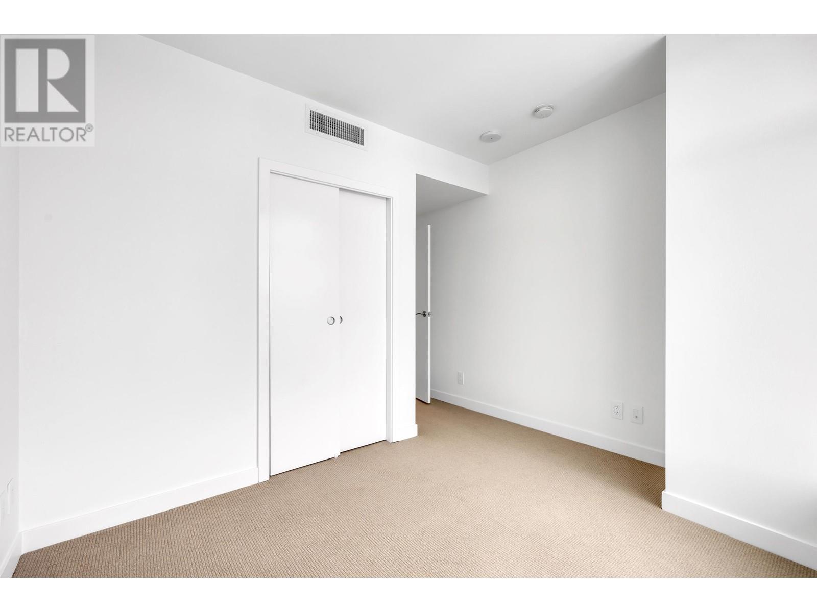 Listing Picture 14 of 37 : 1505 2220 KINGSWAY, Vancouver / 溫哥華 - 魯藝地產 Yvonne Lu Group - MLS Medallion Club Member