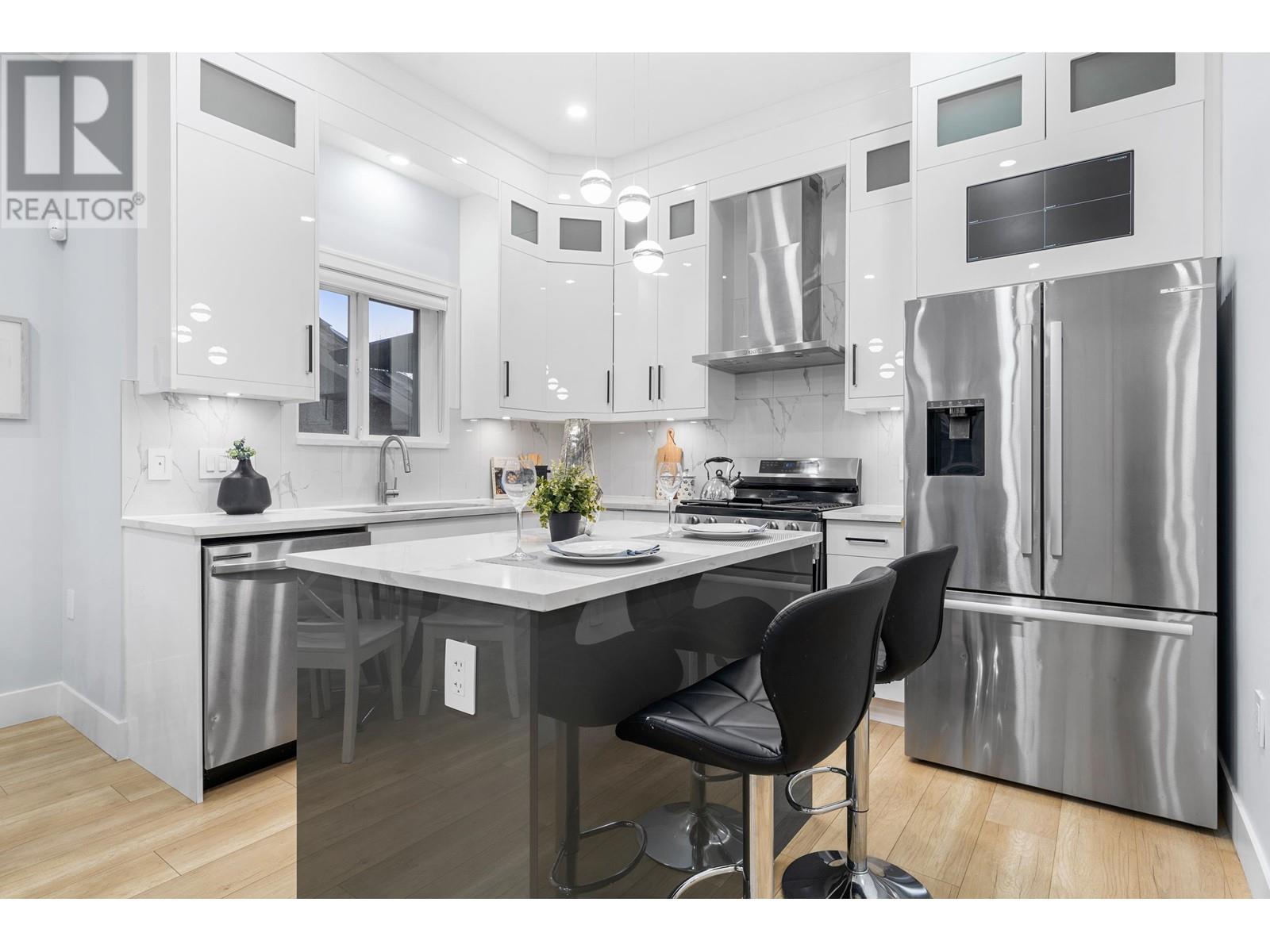 Listing Picture 22 of 40 : 962 RENFREW STREET, Vancouver / 溫哥華 - 魯藝地產 Yvonne Lu Group - MLS Medallion Club Member