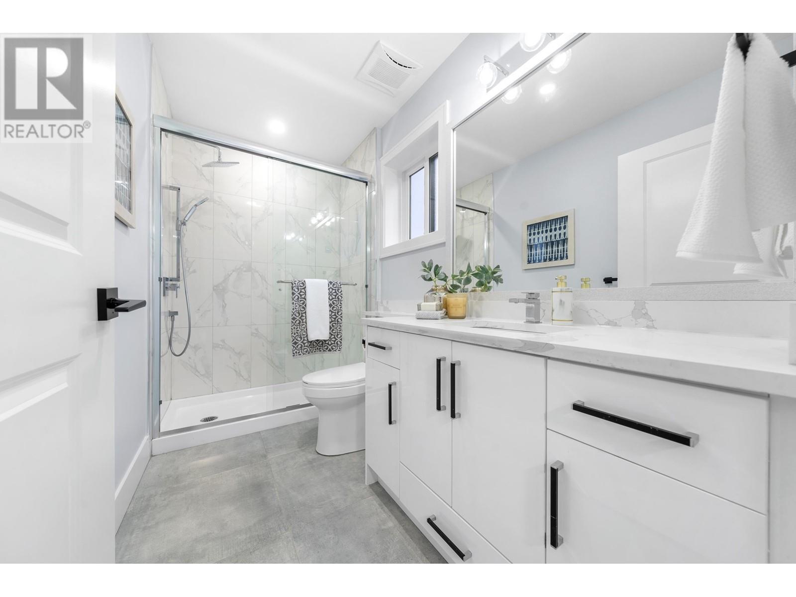 Listing Picture 29 of 40 : 962 RENFREW STREET, Vancouver / 溫哥華 - 魯藝地產 Yvonne Lu Group - MLS Medallion Club Member