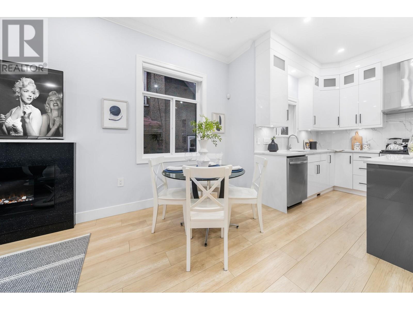 Listing Picture 40 of 40 : 962 RENFREW STREET, Vancouver / 溫哥華 - 魯藝地產 Yvonne Lu Group - MLS Medallion Club Member