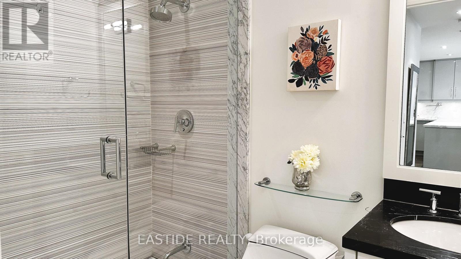 303 - 68 Yorkville Avenue, Toronto, Ontario  M5R 3V7 - Photo 19 - C11975488