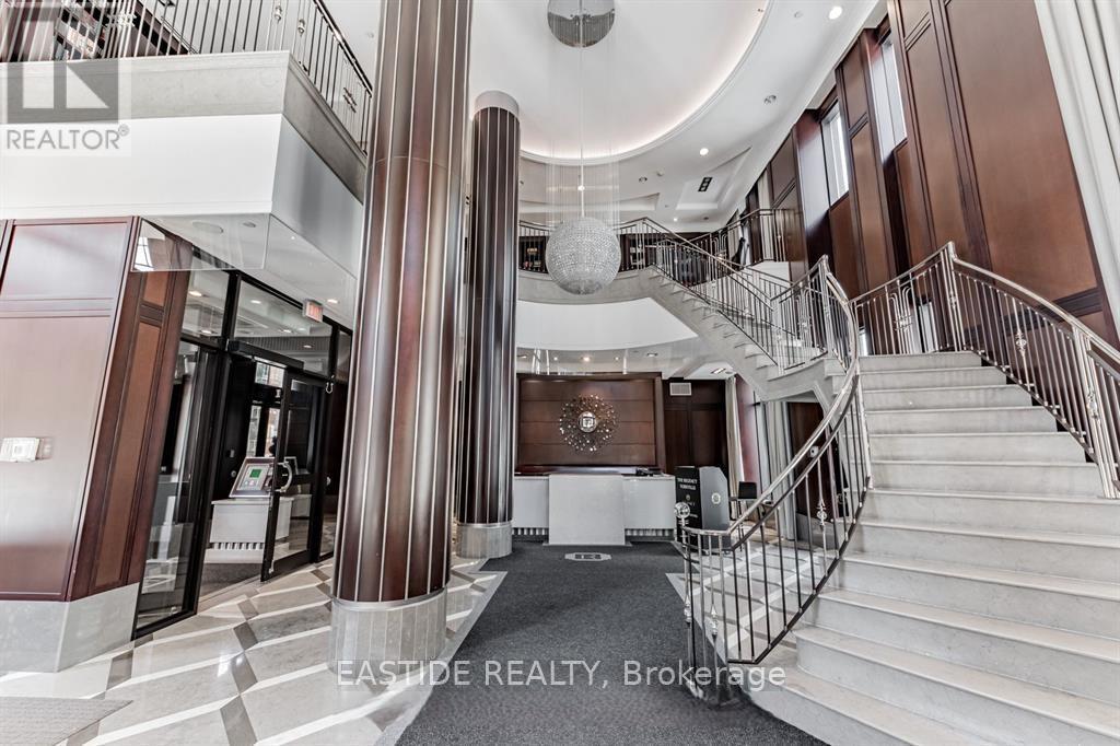 Property at 303 - 68 YORKVILLE AVENUE image 2