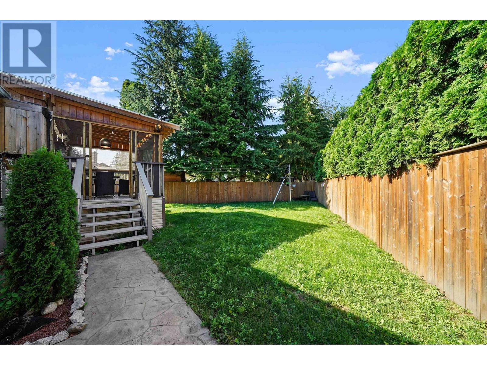 21695 122 Avenue, Maple Ridge, British Columbia  V2X 3X1 - Photo 33 - R2957891