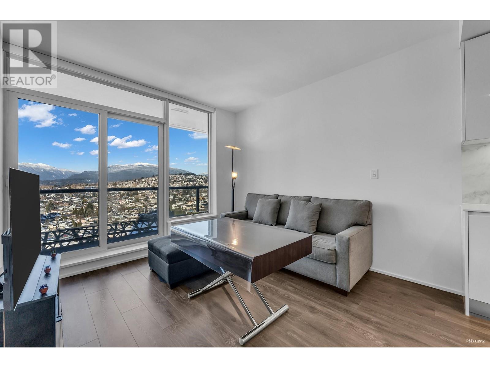 Listing Picture 10 of 30 : 2111 1955 ALPHA WAY, Burnaby / 本拿比 - 魯藝地產 Yvonne Lu Group - MLS Medallion Club Member